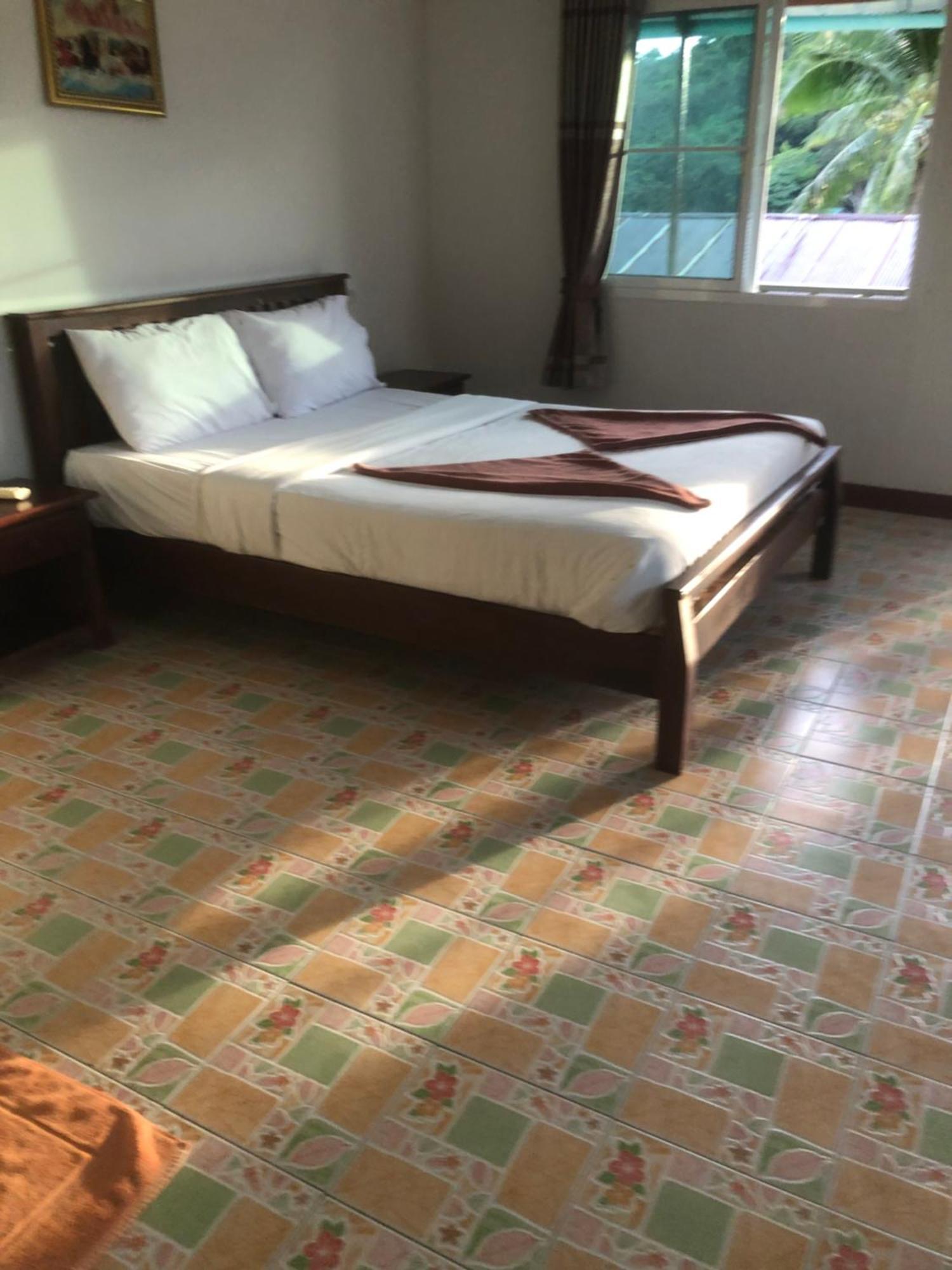 Sand Sea House Phi Phi Eksteriør billede