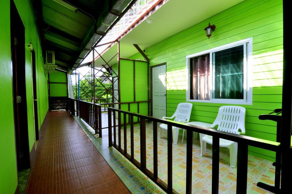 Sand Sea House Phi Phi Eksteriør billede